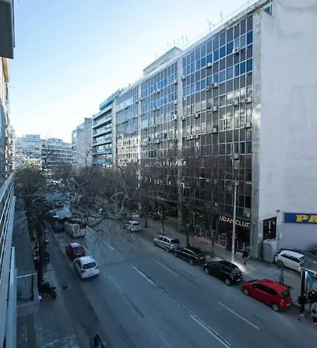 12nisou Studio With Balcony דירה