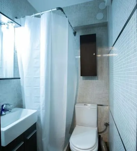 12nisou Studio With Balcony דירה