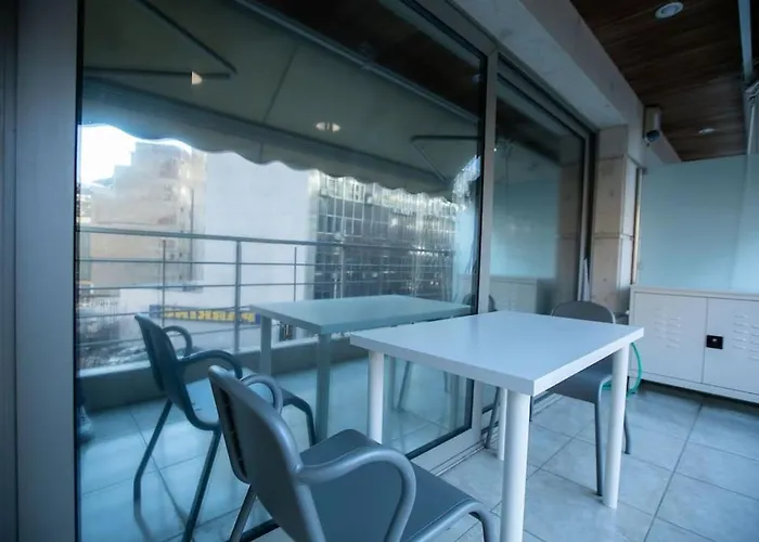 12nisou Studio With Balcony * Salonic