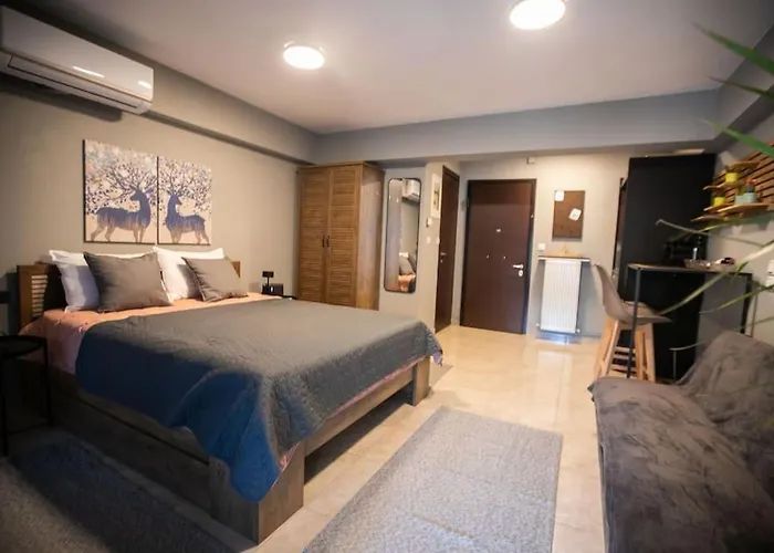 12nisou Studio With Balcony * סלוניקי