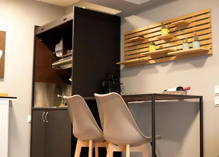 דירה 12nisou Studio With Balcony סלוניקי